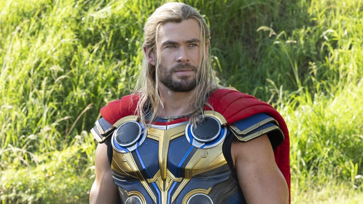 クリスヘムズワースドロップアベンジャーズについてのいじめ：終末、そしてトールの物語の一部が含まれないことを確認するように見えます