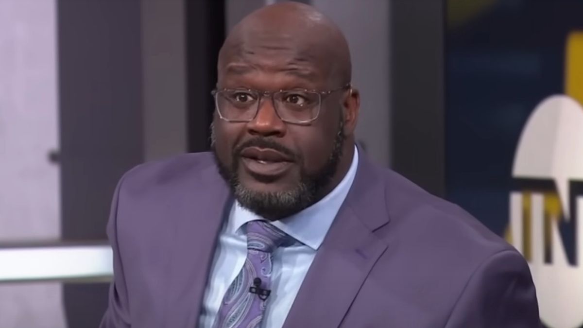 shaqがレストランを訪れながら巨大なチップを落としたのが大好きですが、彼がどのように彼のサーバーをトロールしたかについても笑っています