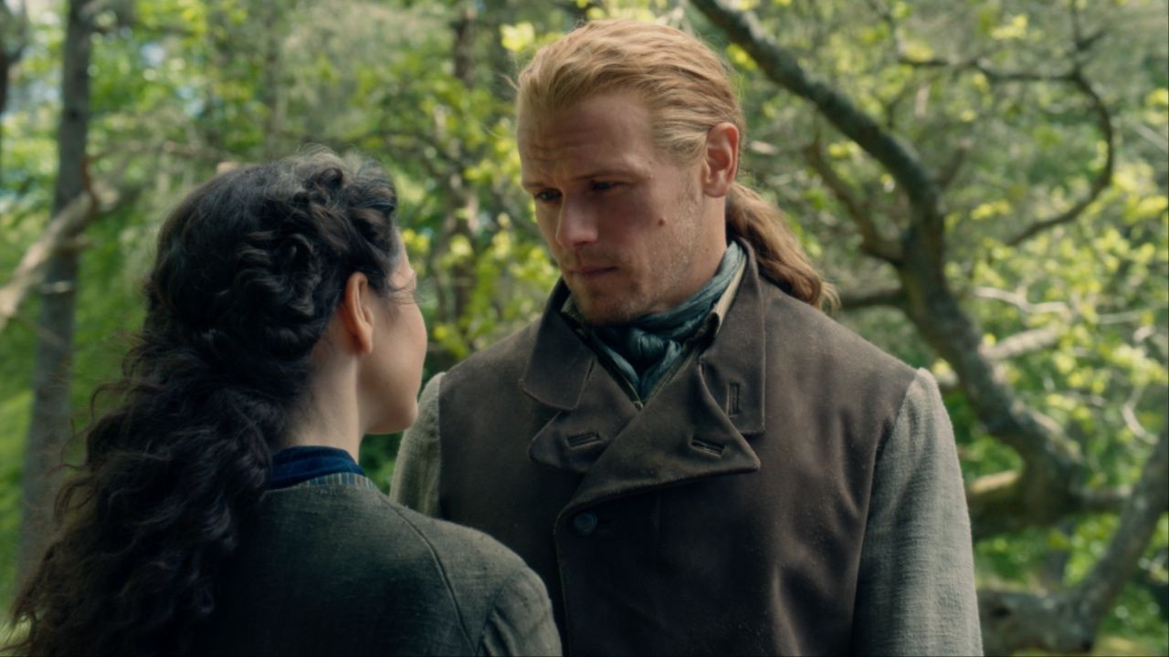 outlanderは、新しいシーズン8の映像でのjamieの運命についてのイライラする新しい質問を提起しますが、私はstarzのファンの驚きの御treat走に誇張されているだけです