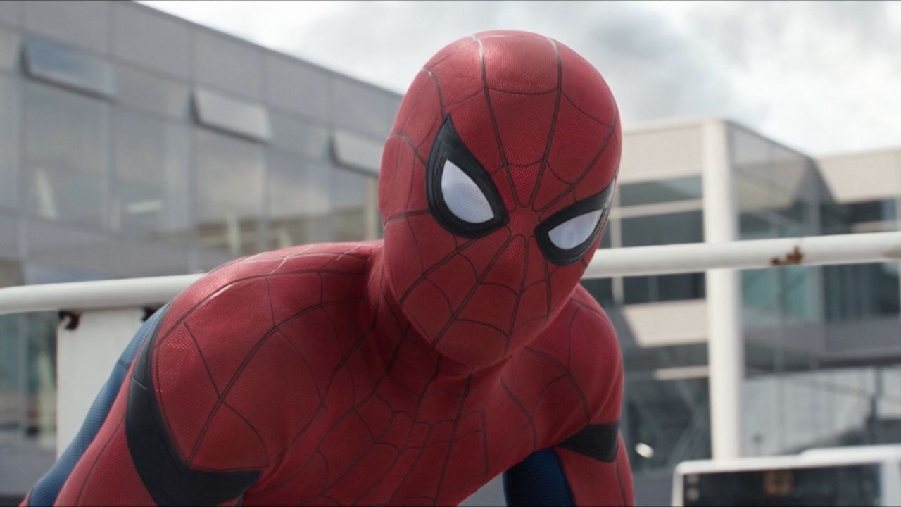 スパイダーマン：真新しいデイセットの写真がmcuタイムラインで行われたときに明らかになっているように見えます