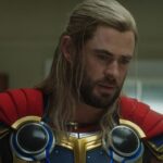 クリス・ヘムズワースは一見包まれているアベンジャーズ：終末、そしてファンはこれがトールにとって何を意味するかを理論化しています