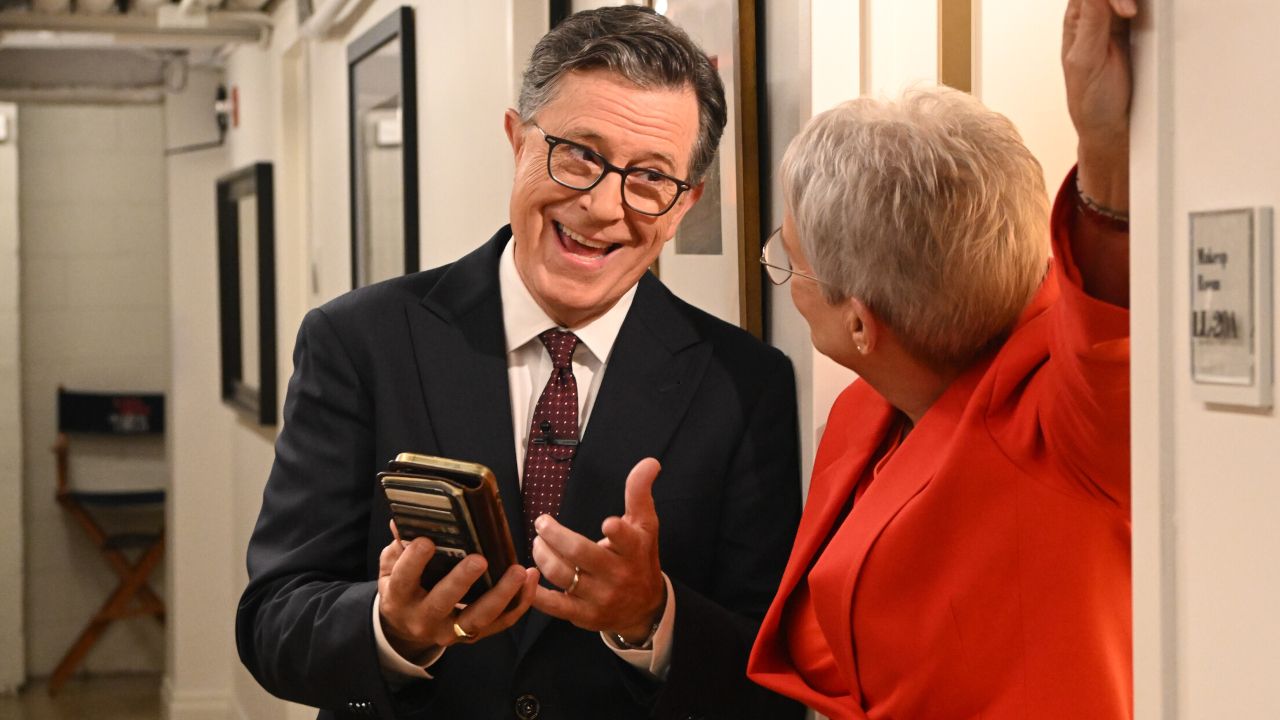 cbsは、stephen-colbertとのパラマウント合併ドラマの後、別の主要なホストとの関係を切り取っている可能性があります