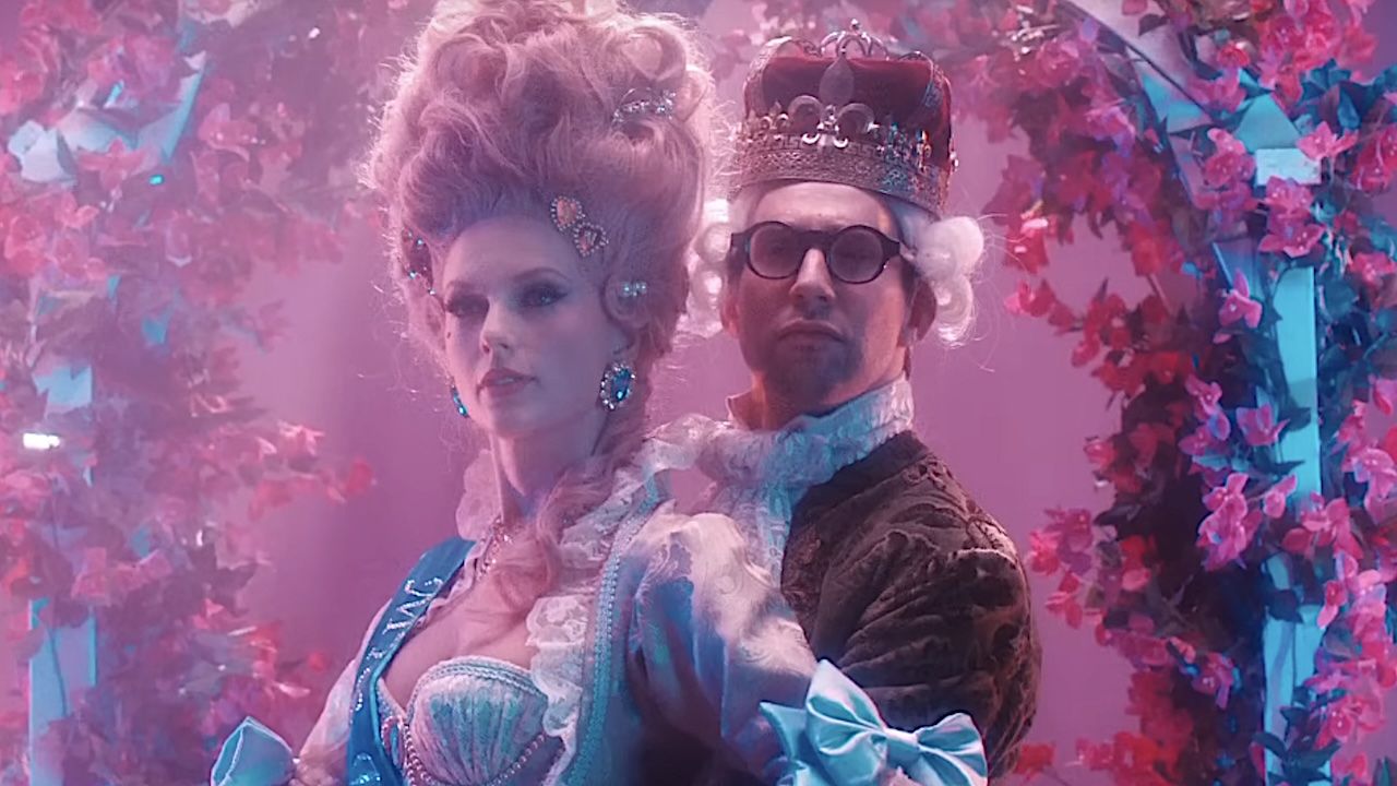 swiftiesはtaylor-swiftとjack-antonoffの執筆のビデオに夢中です