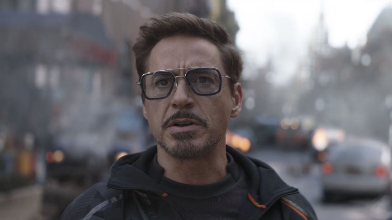 アベンジャーズ:終末芸術は、ロバート・ダウニー・ジュニアのドクター・ドゥームの最初の本当の見方を明らかにします