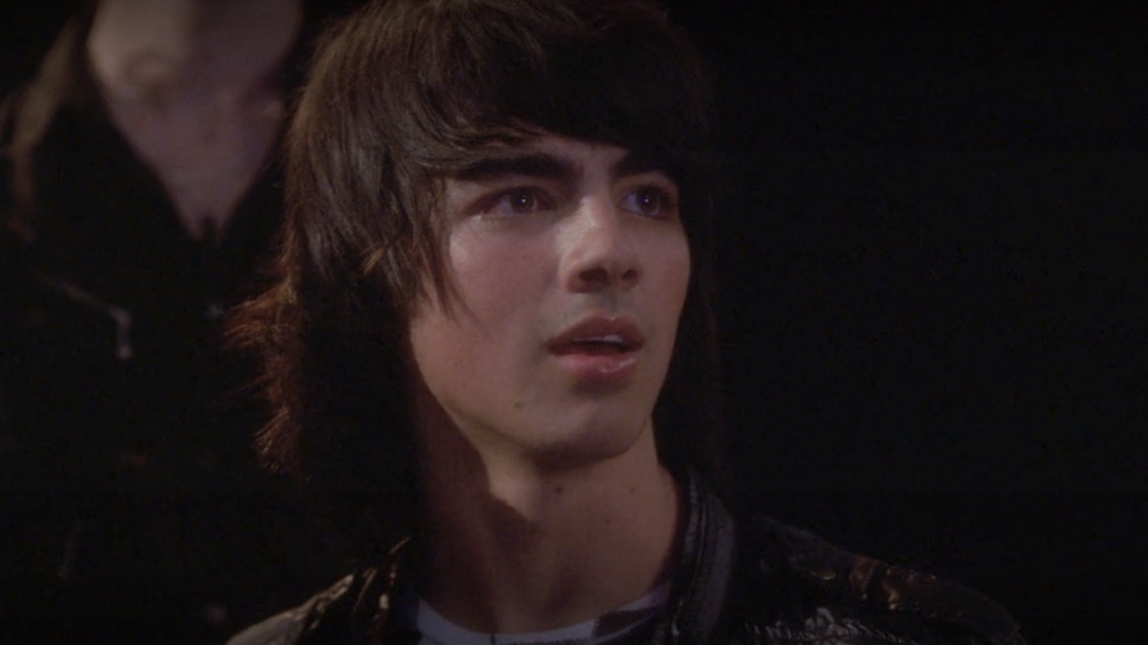 camp-rock-3はjonas-brothersとdemi-lovatoで正式に行われていますが、1つの詳細がすでにこのキャンピングカーを妨害しています