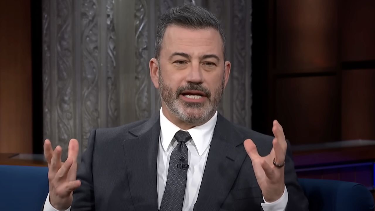 ジミー・キンメルはスティーブン・コルバートに、彼の子供たちが彼のabcサスペンションにどのように反応したかを伝え、彼らの反応の1つは私の小さな心を壊しました