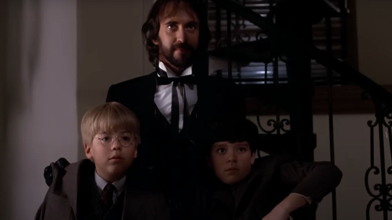 私は何十年ぶりに忘れられたディズニーホラー映画を再視聴しました、そしてそれは