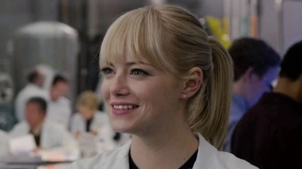 「彼は本当にベストに近づき続けた」:アンドリュー・ガーフィールドがスパイダーマンとして復帰するという嘘をつき、決して家に帰らなかったことにエマ・ストーンが反応