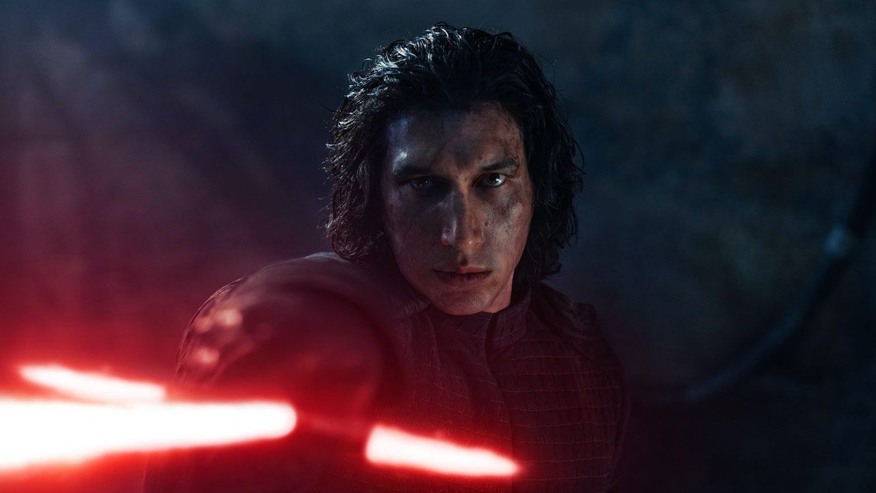 アダム・ドライバー、別のスター・ウォーズ映画のためにカイロ・レンを呼び戻そうとしたが、素晴らしい監督が付いていたことを明かす