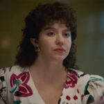 シドニー・スウィーニー、クリスティ・プレミアではブロンドに戻り、ピンクのドレスを着てかわいらしい姿に