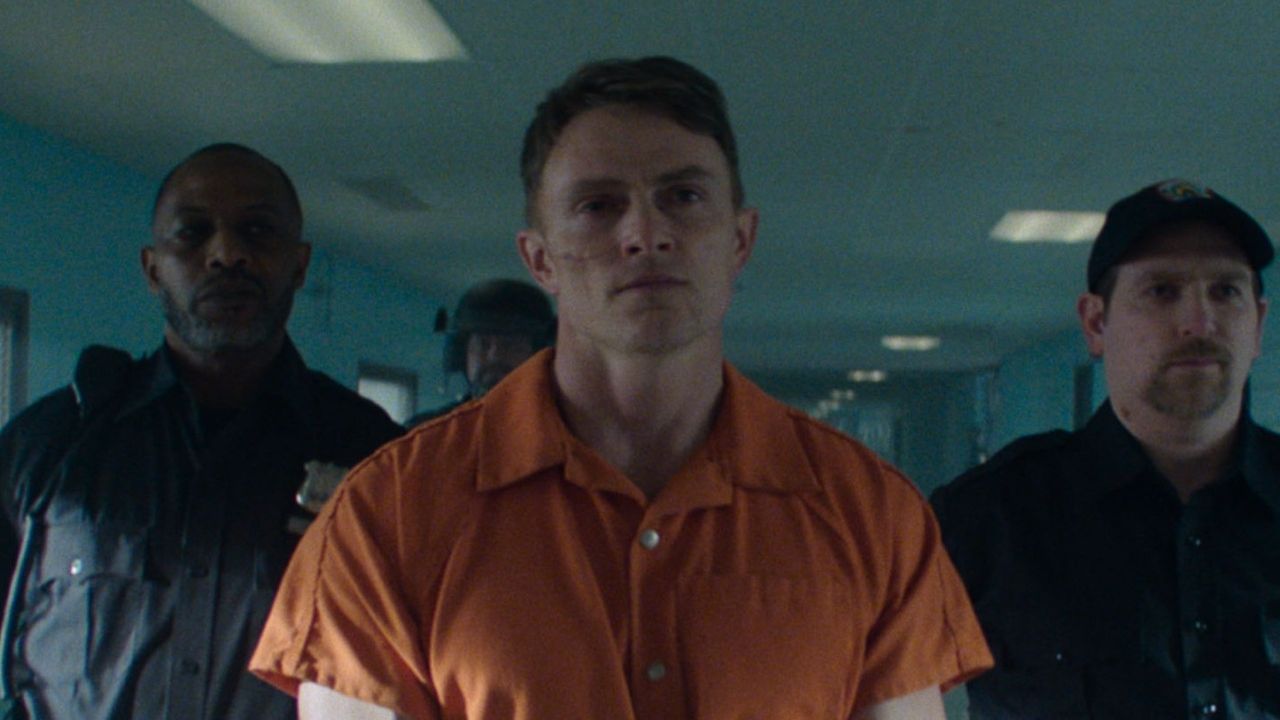 『デアデビル:-ボーン・アゲイン』スター、ブルズアイがシーズン3に復帰することを確認、これから始まる「最もクールな」戦闘シーンを予告