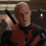 パラマウントがライアン・レイノルズに支払わせた衝撃的な高額の報酬により、デッドプールはジョン・キャンディーのジョークを作ることができた