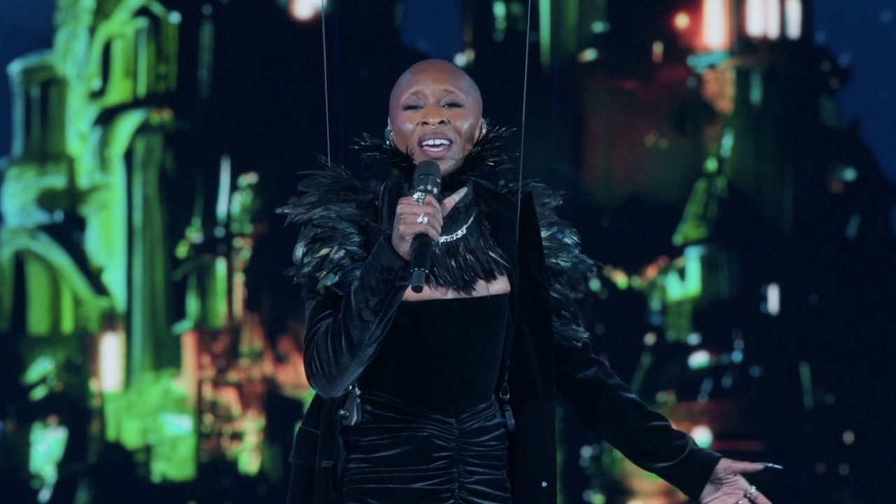 シンシア・エリヴォは、『Wicked』で重力に逆らって飛んでほしいと頼まれたとき、どのように期待を裏切ったか