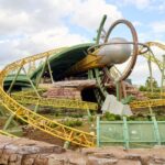 テーマパークでの怪我の概要では、スターダスト・レーサーズの悲劇だけでなく、いくつかの奇妙な怪我についても言及