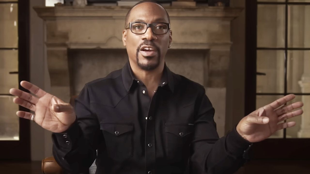 関係者によると、エディ・マーフィーのドキュメンタリーでは省略されていた人生の重要な部分の1つ