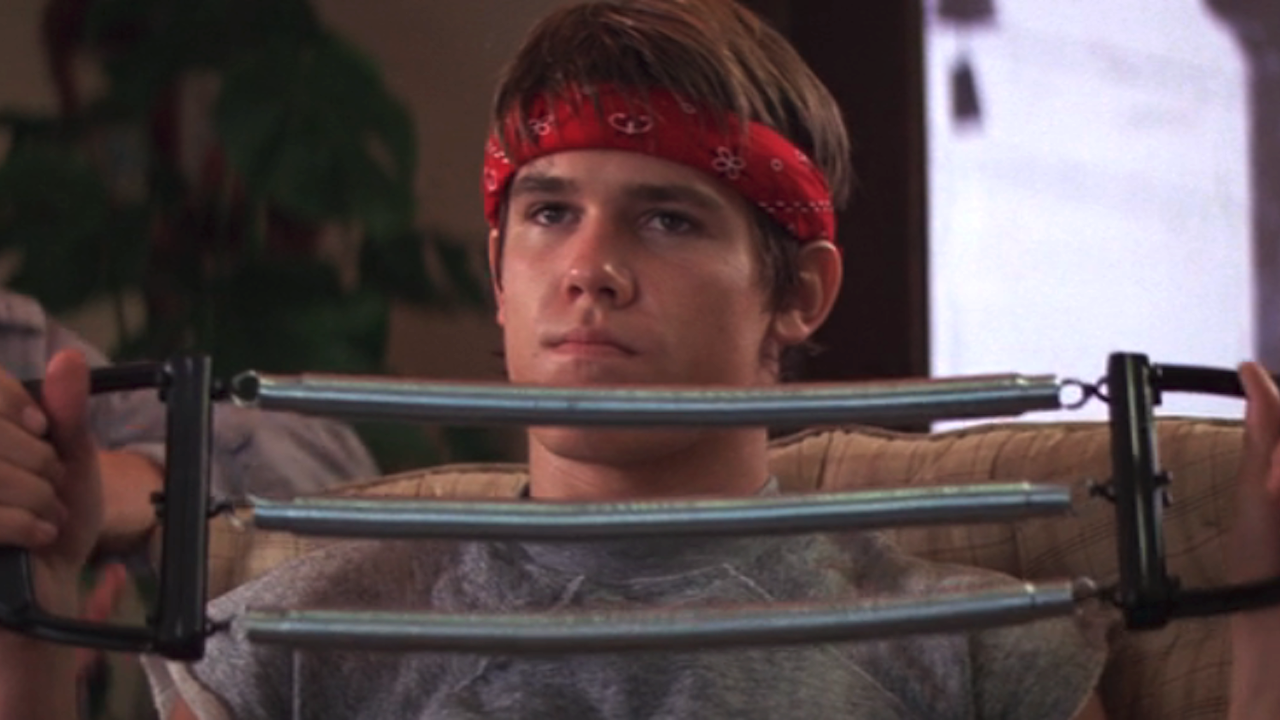 ジョシュ・ブローリン、『グーニーズ』のような人気映画とリンクされることが「苦痛」になる理由を明かす