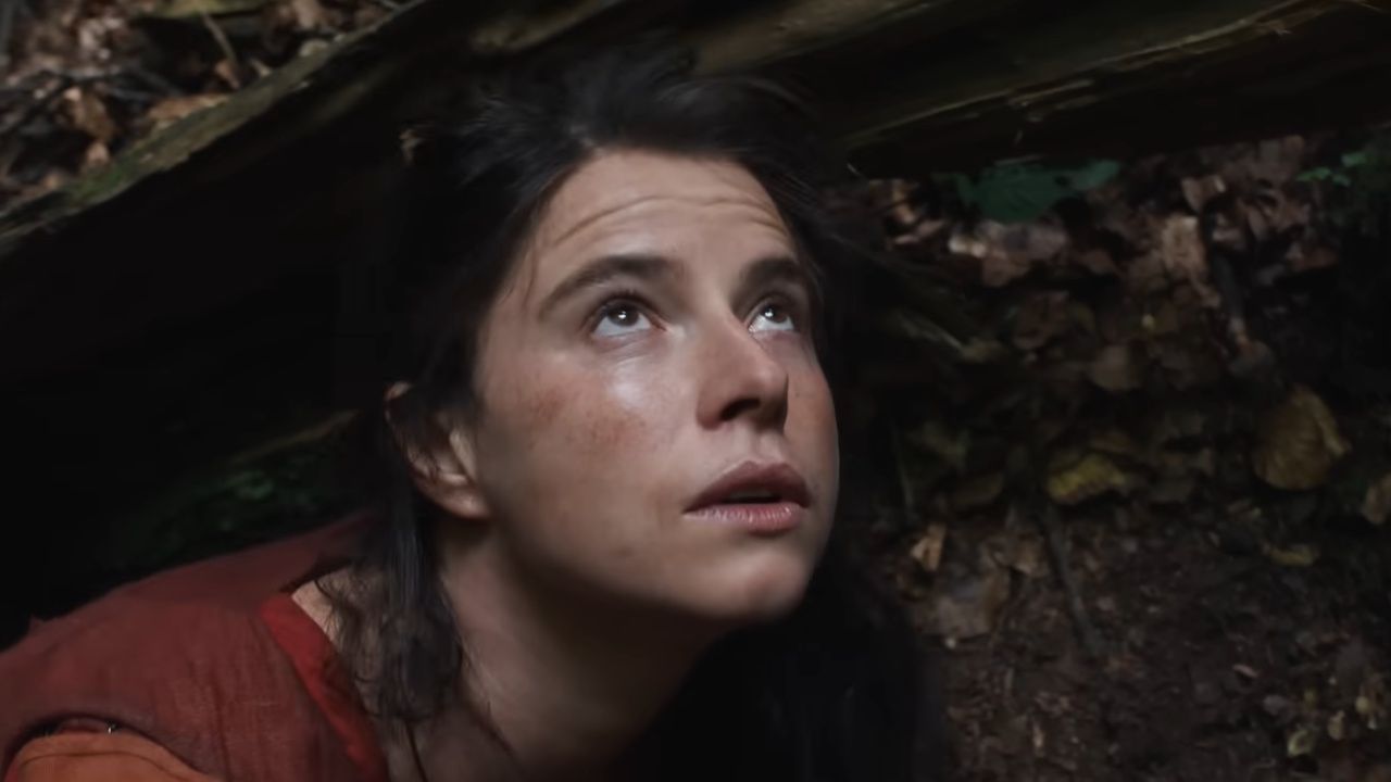 批評家は『ハムネット』でポール・メスカルを称賛しているが、話題にせずにはいられないのはジェシー・バックリーだ：「今年のパフォーマンス」