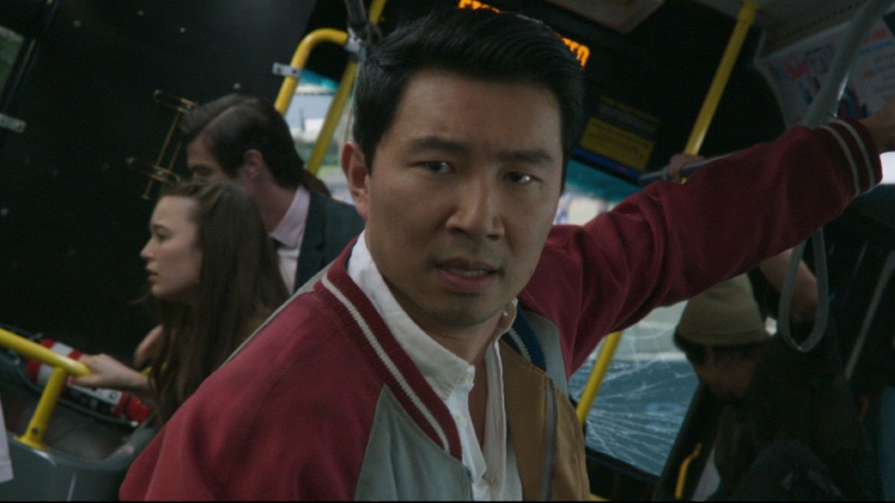 「ああ、これはまったく同じではありません。」シム・リュー、『アベンジャーズ：ドゥームズデイ・セット』を踏んで初めて気づいた変化について語る