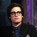 ニック・ライナーはかつて、より多くの薬を手に入れるために窓から石を投げたことを認めた：「どうすれば母親たちに私が狂っていることを示せるだろうか？」