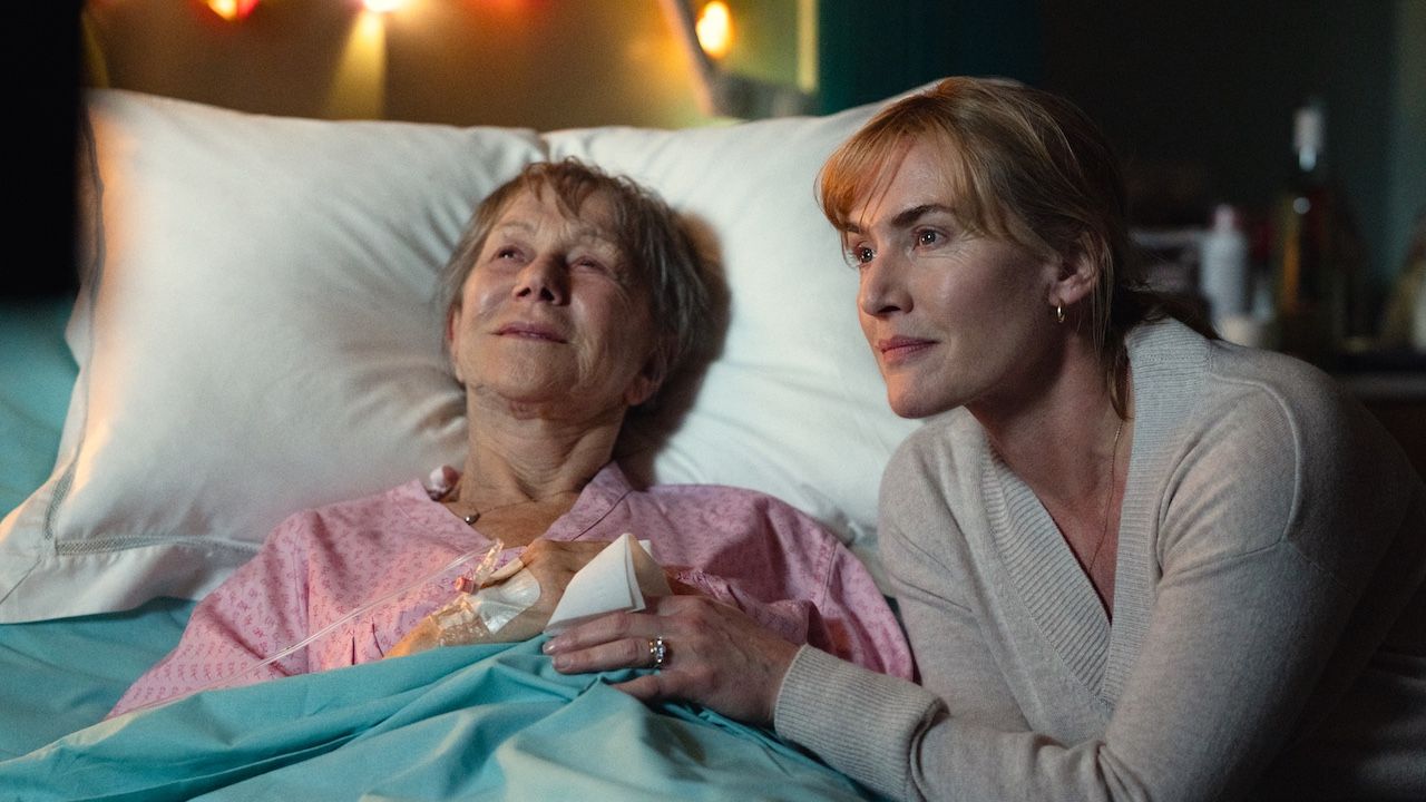 ヘレン・ミレンはNetflixの『グッバイ・ジューン』で死にゆく女性を演じたくなかったが、ケイト・ウィンスレットが彼女を納得させた理由を語った