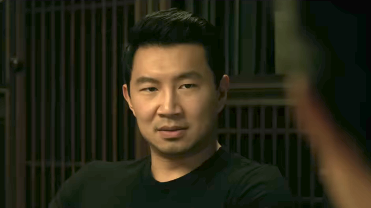 シム・リウ、アジア人俳優としてハリウッドを駆け回り、『シャン・チー』の後に主演の役を獲得しようと語る