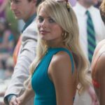 マーゴット・ロビーが上陸した母親を手伝う心温まる物語『ウルフ・オブ・ウォールストリート』でホリデー気分を満喫