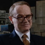 『マッドメン』ジャレッド・ハリス、自身のキャラクターの死とそれを驚かせるために払った犠牲を知ったとき「笑いながら椅子から落ちた」理由を振り返る