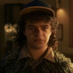 ストレンジャー・シングスで大騒ぎするダスティン