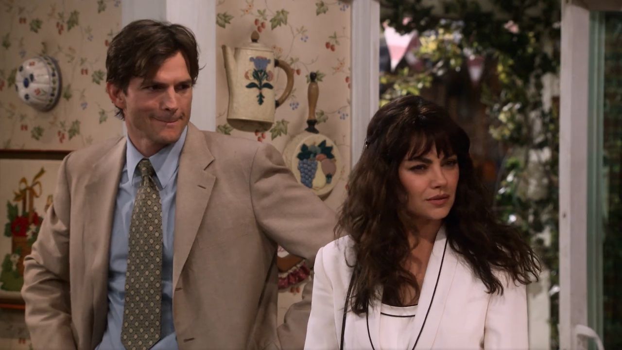 アシュトン・カッチャー、ついに自分とミラ・クニスがシャワーを浴びていないという噂に言及：「彼は臭いの？」