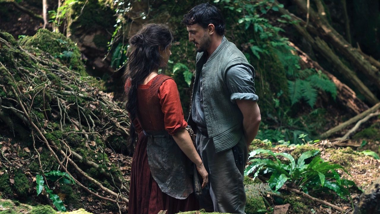 ポール・メスカル、ジェシー・バックリー、ハムネットのキャストが撮影現場でリアーナに合わせて踊るのを見るのが、泣き叫ぶ結末に対する最良の治療法だ