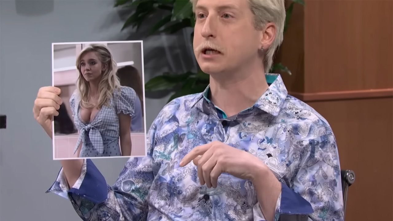 「そして、胸の大きい人が入ってくる。」-snlのカット・フォー・タイム・スケッチはシドニー・スウィーニーとゼンデイヤの幸福感を面白く再考