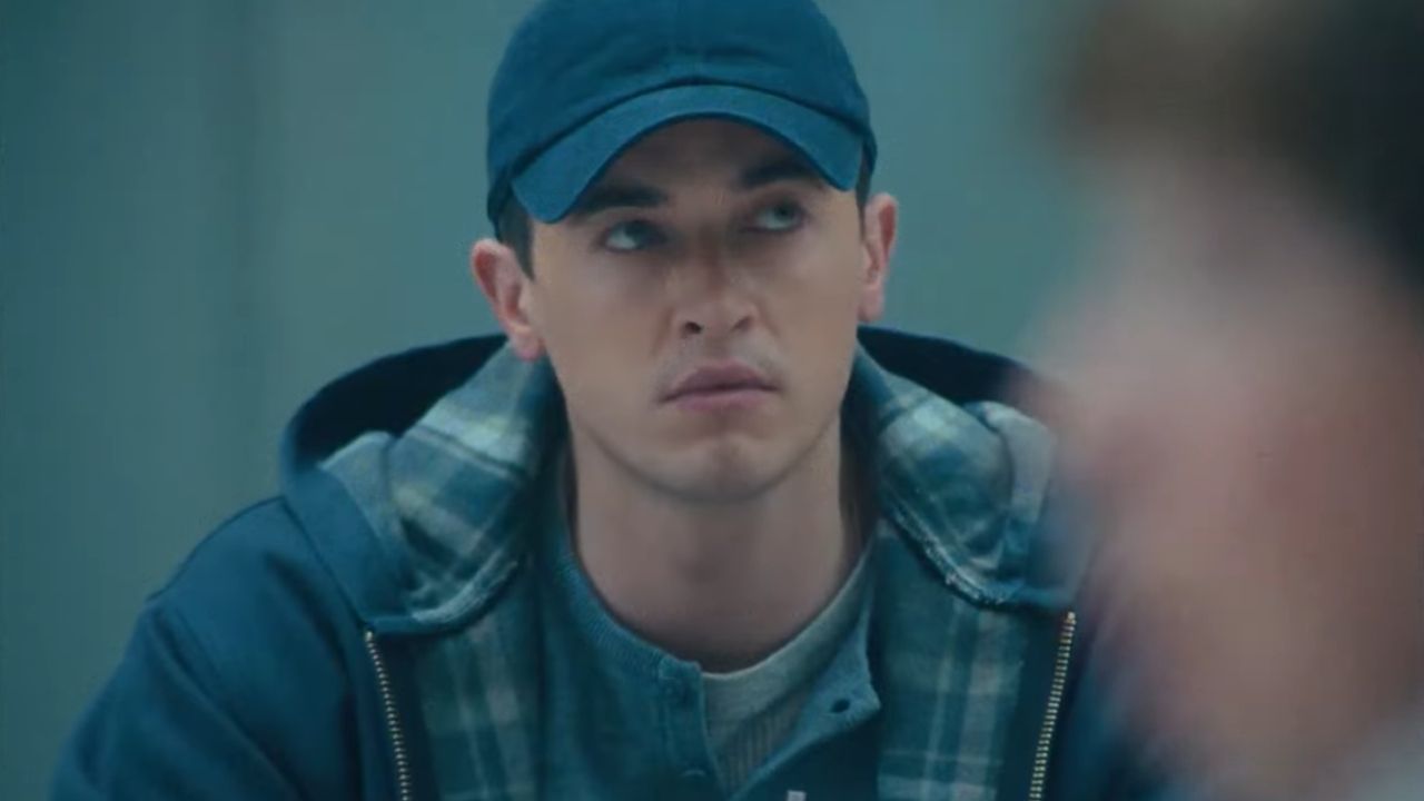 トム・ブライスは休暇中に会う人々に愛されているが、彼には誰もが見るべき2025年のスリラーがある