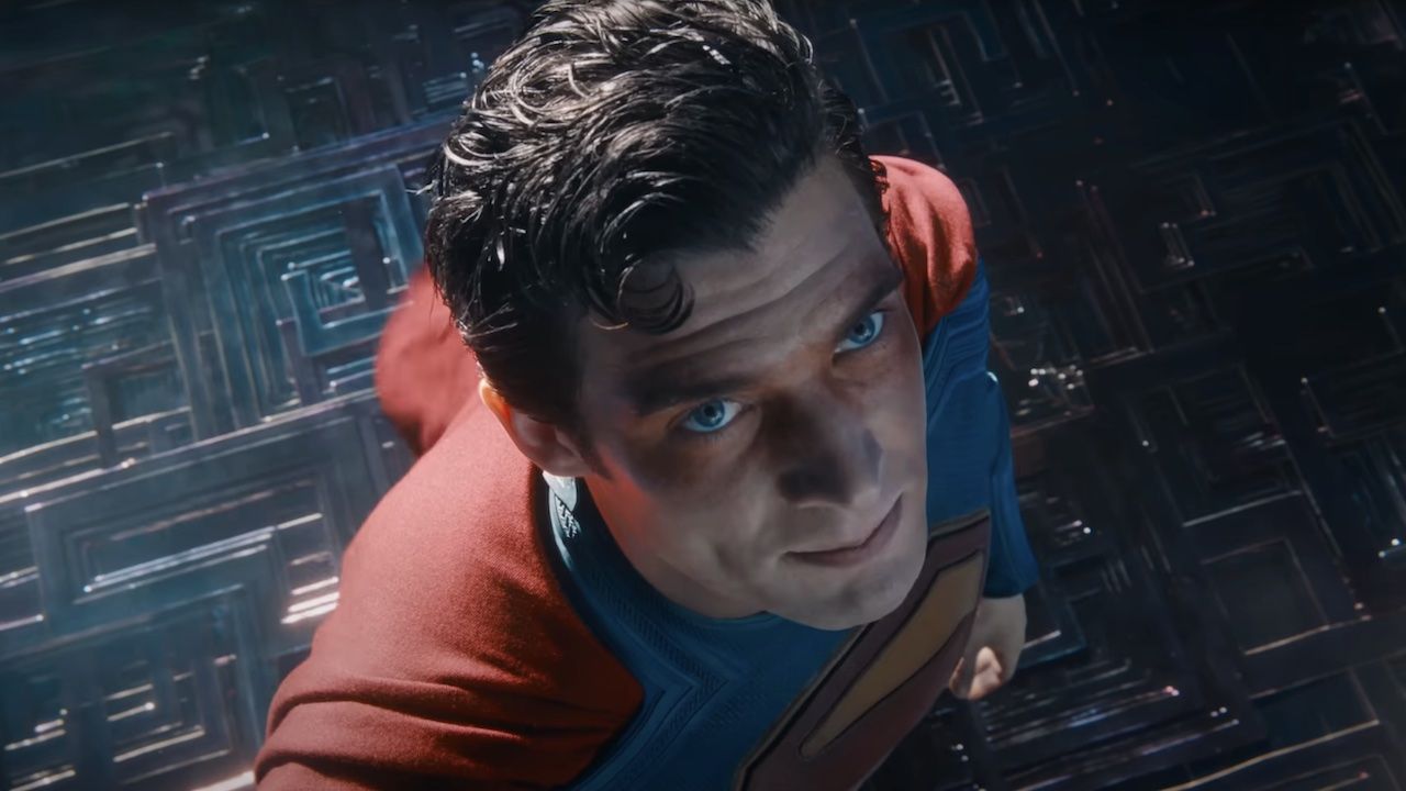 dcuファンは、ジェームズ・ガンがおいしいソーシャルメディア投稿のおかげでスーパーマン続編に参加する人気ジャスティスリーガーをからかっていると考えている