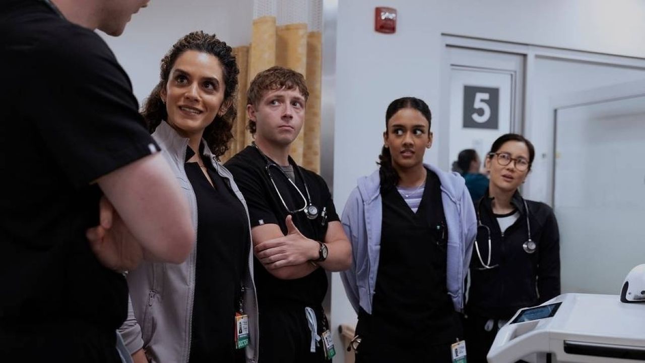 スクリーン上の悲惨なシーンを見たときにピットのキャストの多くがどのように反応したかを知り、本当にショックを受けました