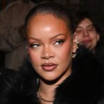 リアーナ、エイサップ・ロッキーのショーを見たが、予期せぬワードローブの故障が発生