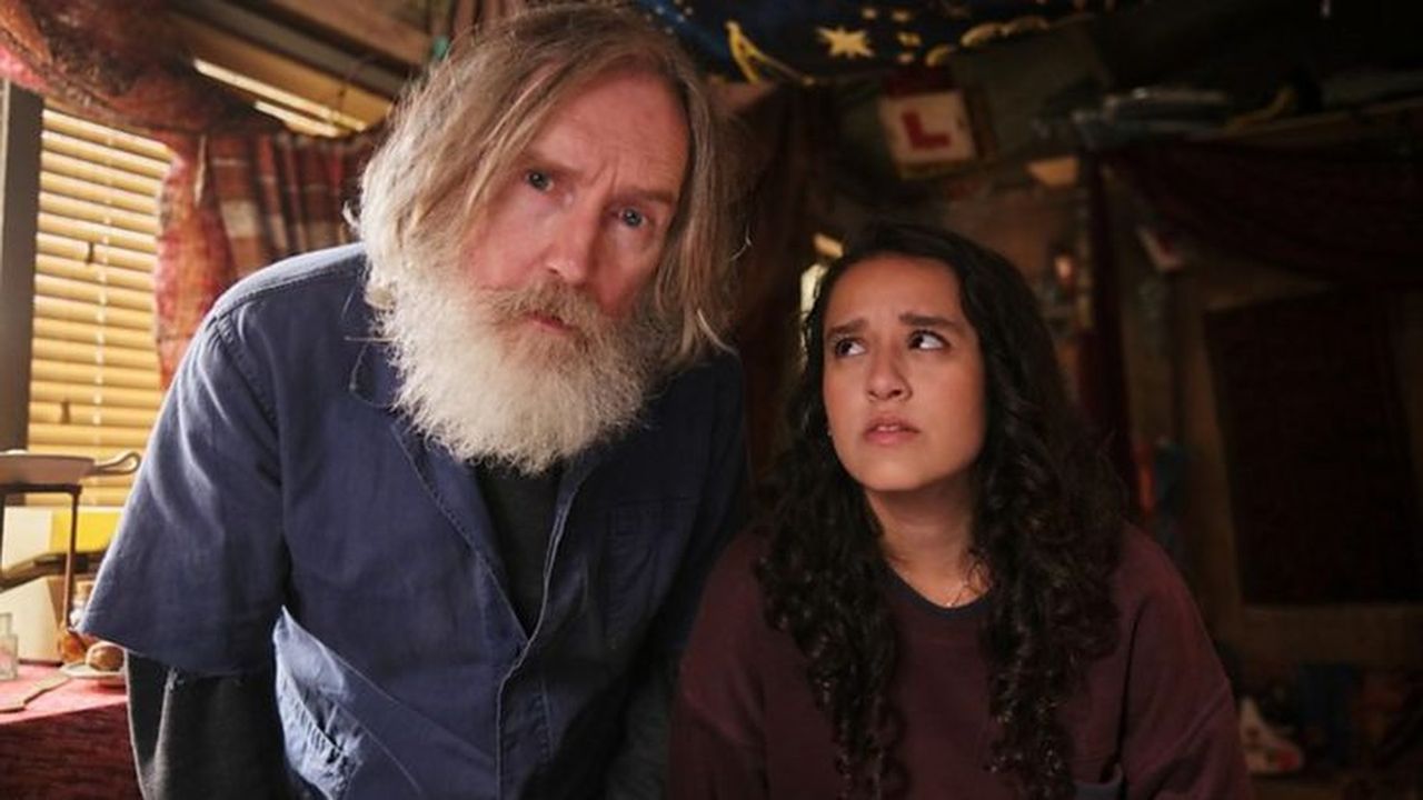 『小さな預言者』をオンラインで視聴し、どこからでも新しいマッケンジー-クルック-コメディの全エピソードを無料でストリーミングする方法