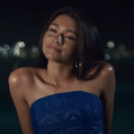 ああ、ゼンデイヤがいつもの婚約指輪の代わりにゴールドのバンドをつけているのがバレた