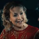 ケイト・ハドソンのbaftaドレスを特別なものにしているのは、背中のカットアウトだと思いました。それから、私は電車を見た