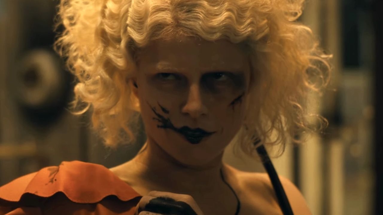 待ってください、花嫁はミュージカルですか？マギー・ギレンホール、論争に終止符を打ちたい