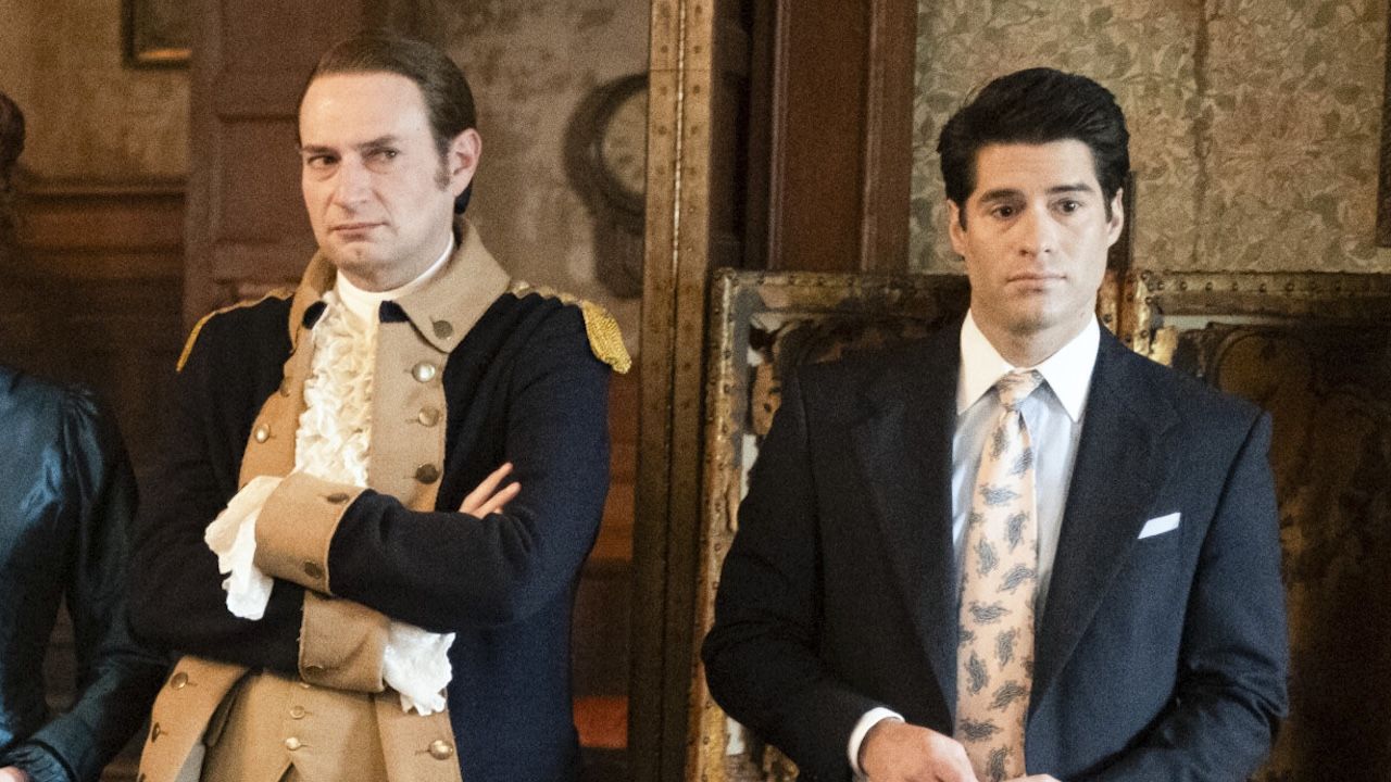 幽霊たちはトレバーをロマンチックな絞り器にかけるが、アッシャー・グロッドマンとブランドン・スコット・ジョーンズ