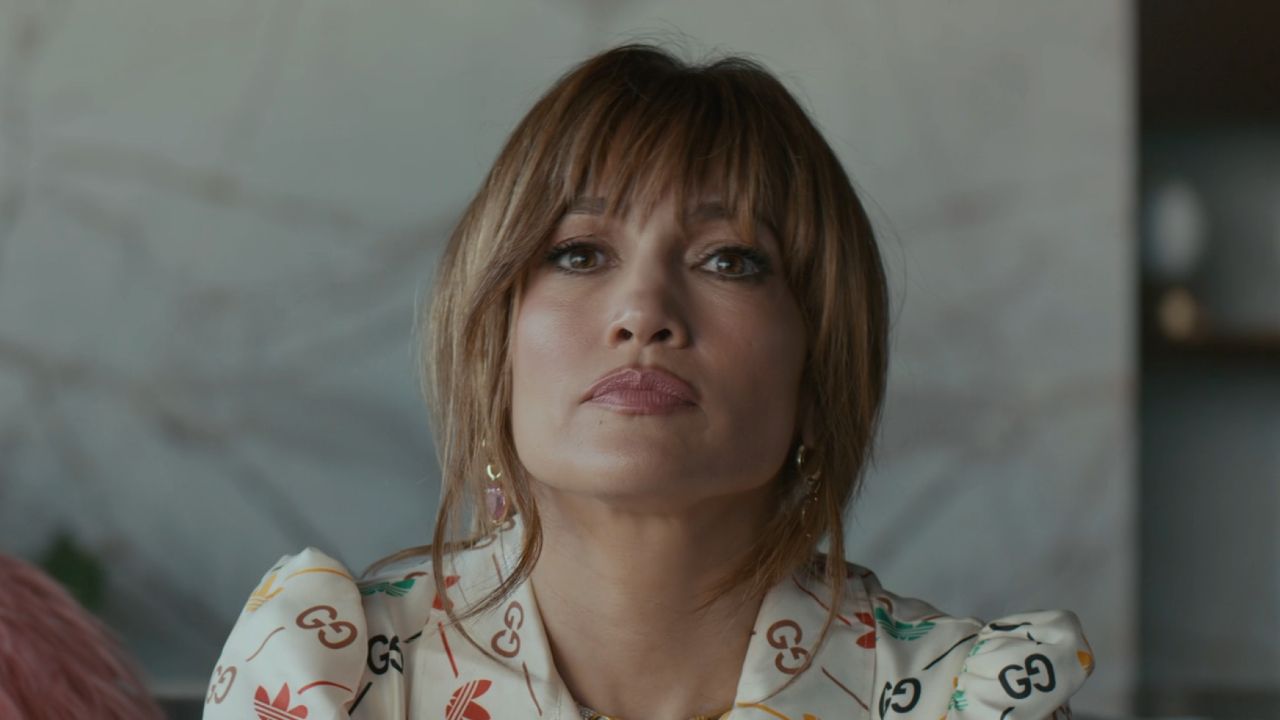 ジェニファー・ロペスの子供たちが18歳になる中、関係者が彼らの「非典型的な」子供時代についての主張を削除