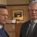 『ベスト・メディシン』にドクター・マーティンのマーティン・クルーンズが追加された後、イギリスの「クラシック」な前提がなぜアメリカの聴衆に受け入れられるのかについての-ep-の解釈が大好き