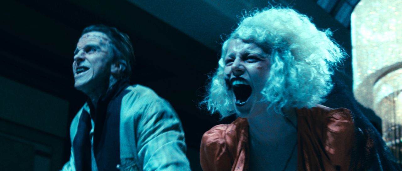 花嫁さん！レビュー：マギー・ギレンホールがこれまでで最も楽しく、ワイルドで素晴らしいフランケンシュタイン映画をつなぎ合わせた