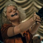 マギー・ギレンホールが花嫁にしたある変化を語る！オリジナルカットに対するフィードバックを得た後