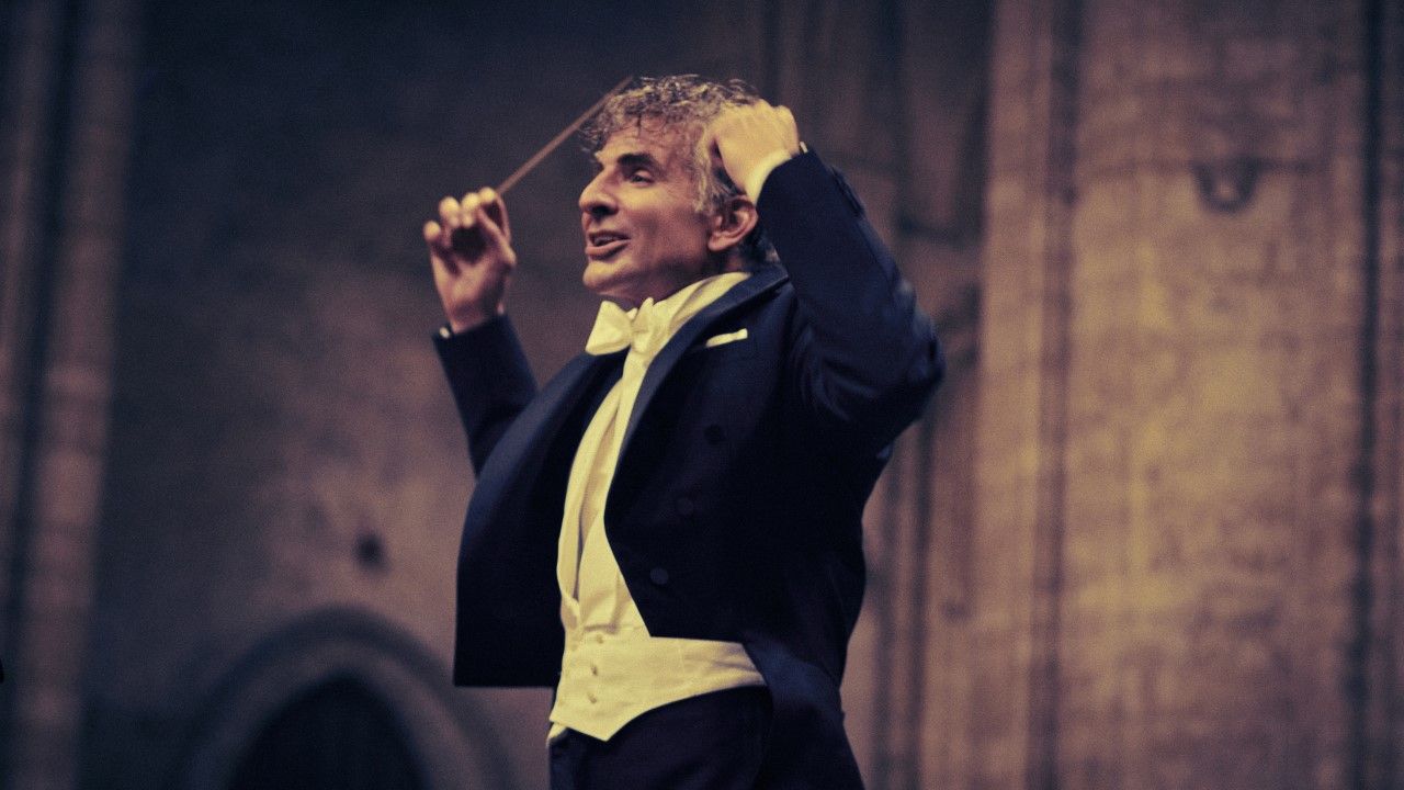 ブラッドリー・クーパー、オスカー・ベイトから逃げるのはここ数年で最良の行動になるかもしれない