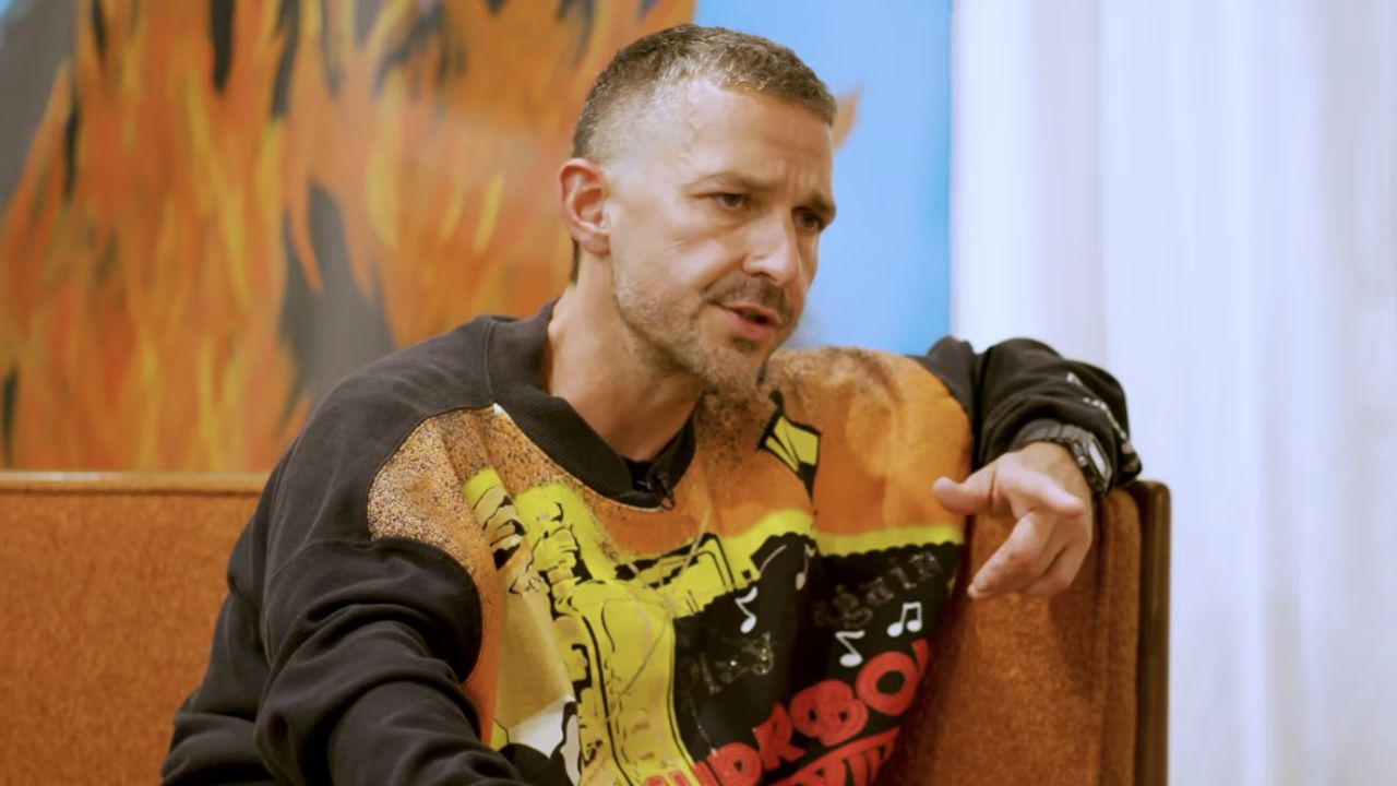 シャイア・ラブーフの最近の論争の原因について関係者が主張を取り下げる「とても悲しい」