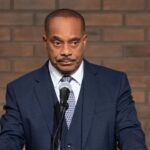 ncisのロッキー・キャロルは、あの悲劇的な500話の展開に対する驚きの反応を語った: